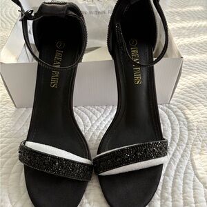 Dream Pairs Black Beaded Heels